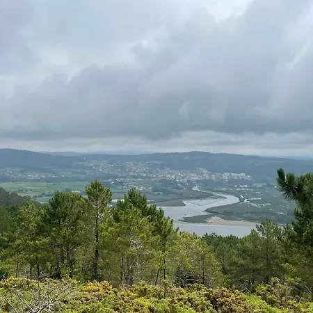 Grupo Gontad Casa Outrabanda 1 *